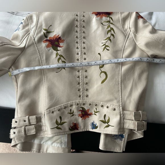 Pleather jacket size L ( tag says XL but it is made small) - Picture 6 of 6